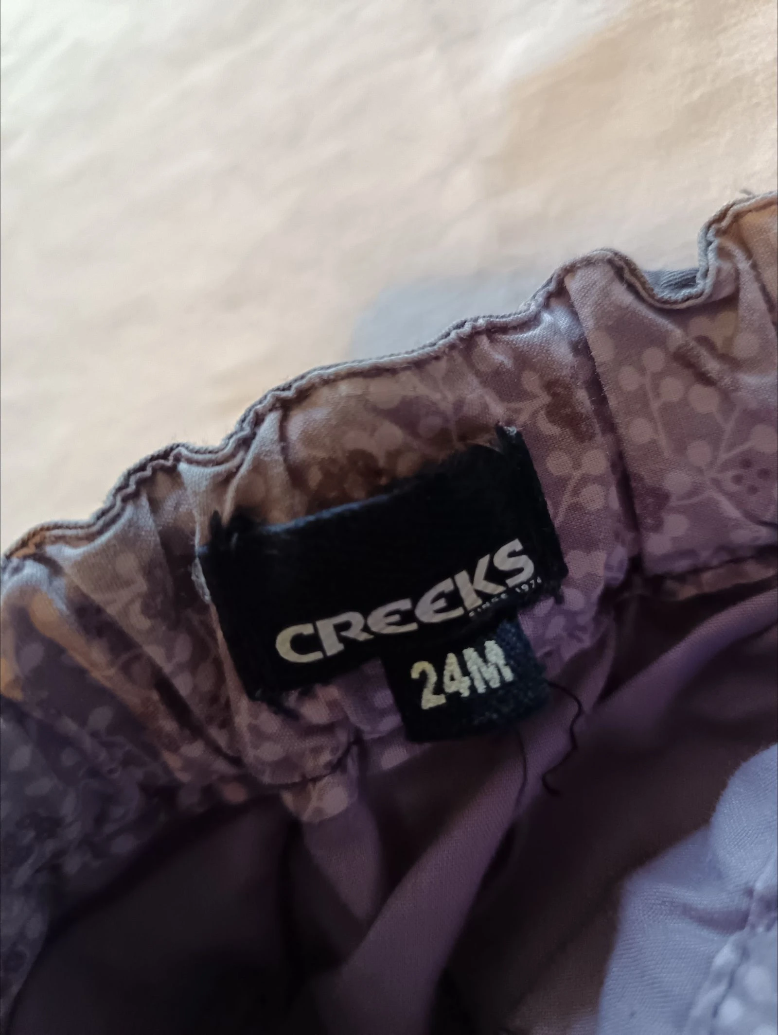 Como nuevo Pantalón Cargo Creeks Baby Gris Violeta 24 Meses – photo 6